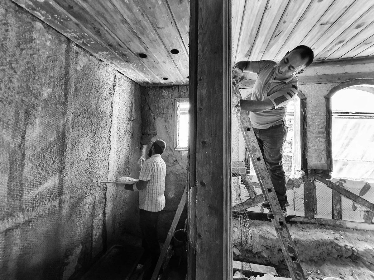 Guide complet de l'isolation en paille : techniques, prix, performance